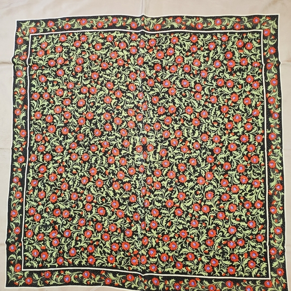 PIERRE BALMAIN scarf silk - Picture 6 of 12